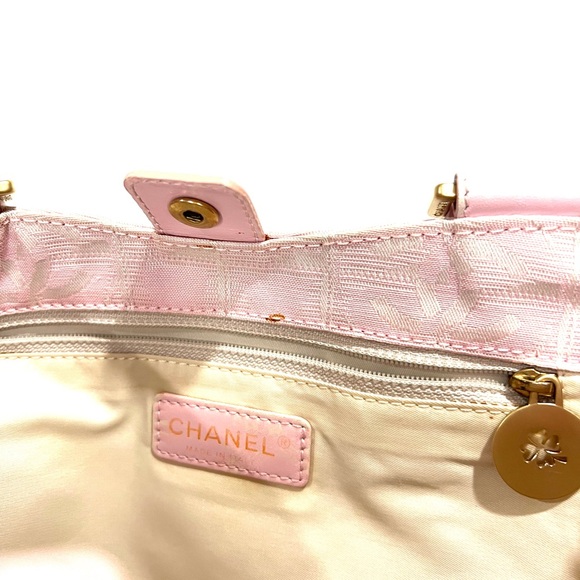 Chanel Travel Ligne Tote - Luxury Handbag Giveaway - Picture 5 of 8